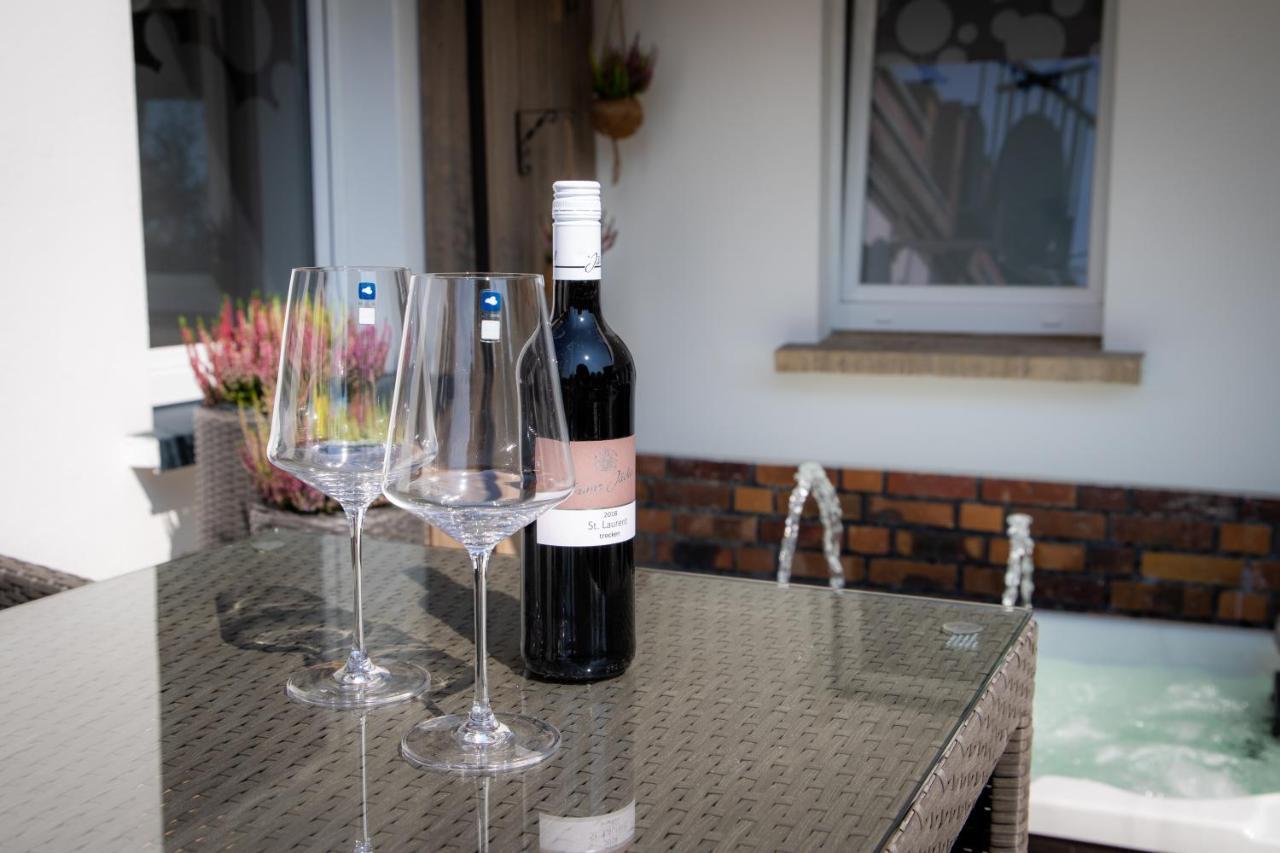 Unterschlupf Radeberg Mit Garten & Whirlpool Dış mekan fotoğraf